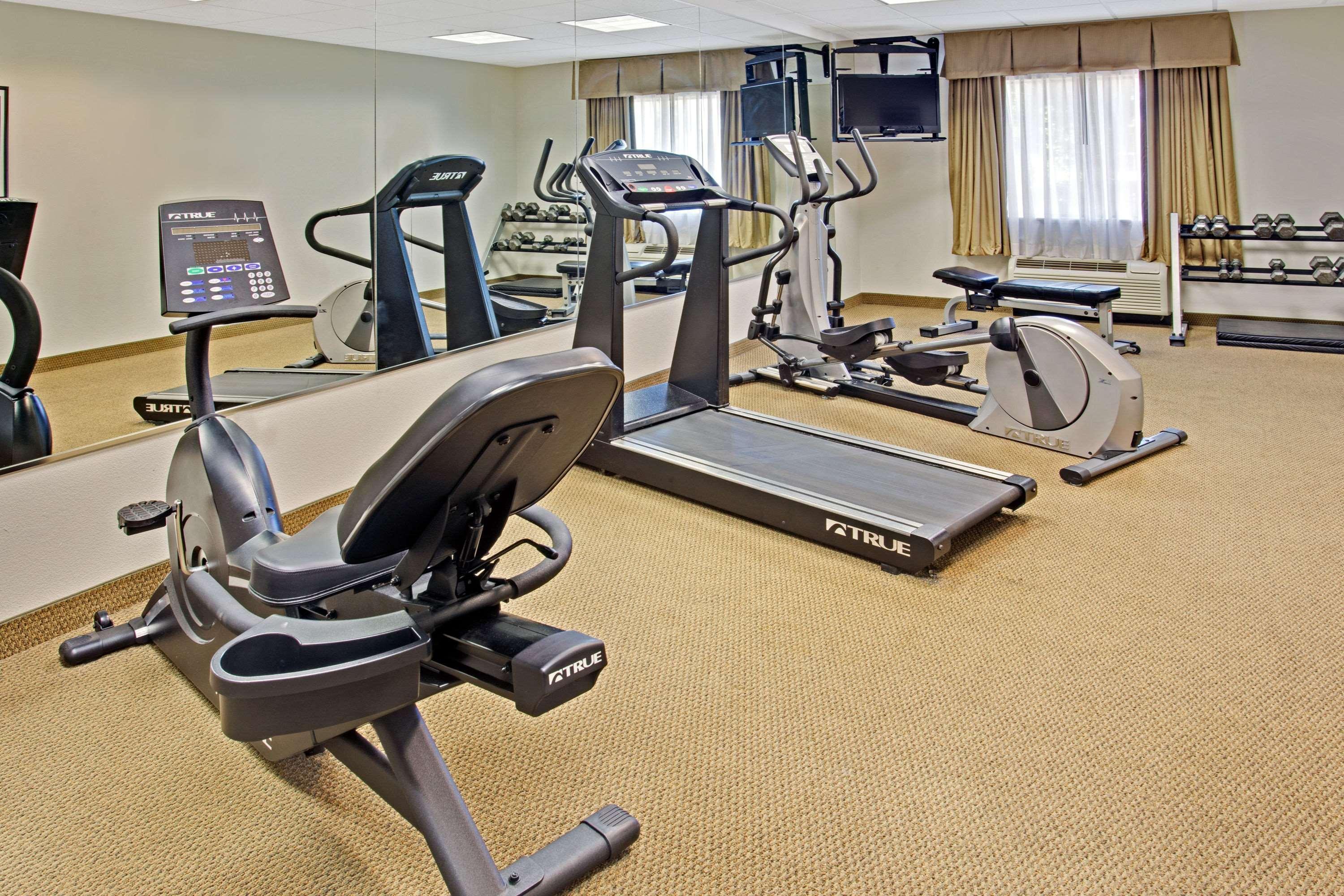 Days Inn & Suites By Wyndham Laurel Near Fort Meade Buitenkant foto